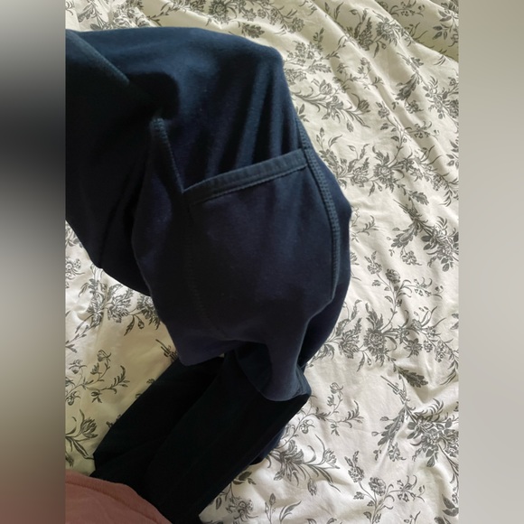 Gymshark Navy pocket leggings - Picture 5 of 5